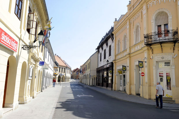 ПОТРЕСНА ПОРУКА МЛАДОГ ХРВАТА: Трунем заједно са Вуковаром, док чекам Загрепчане да поруше ћирилицу